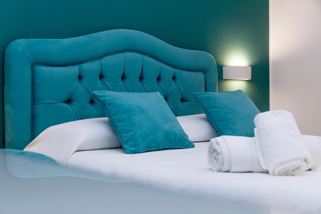 Tiffany Suites ซอร์เรนโต ภายนอก รูปภาพ